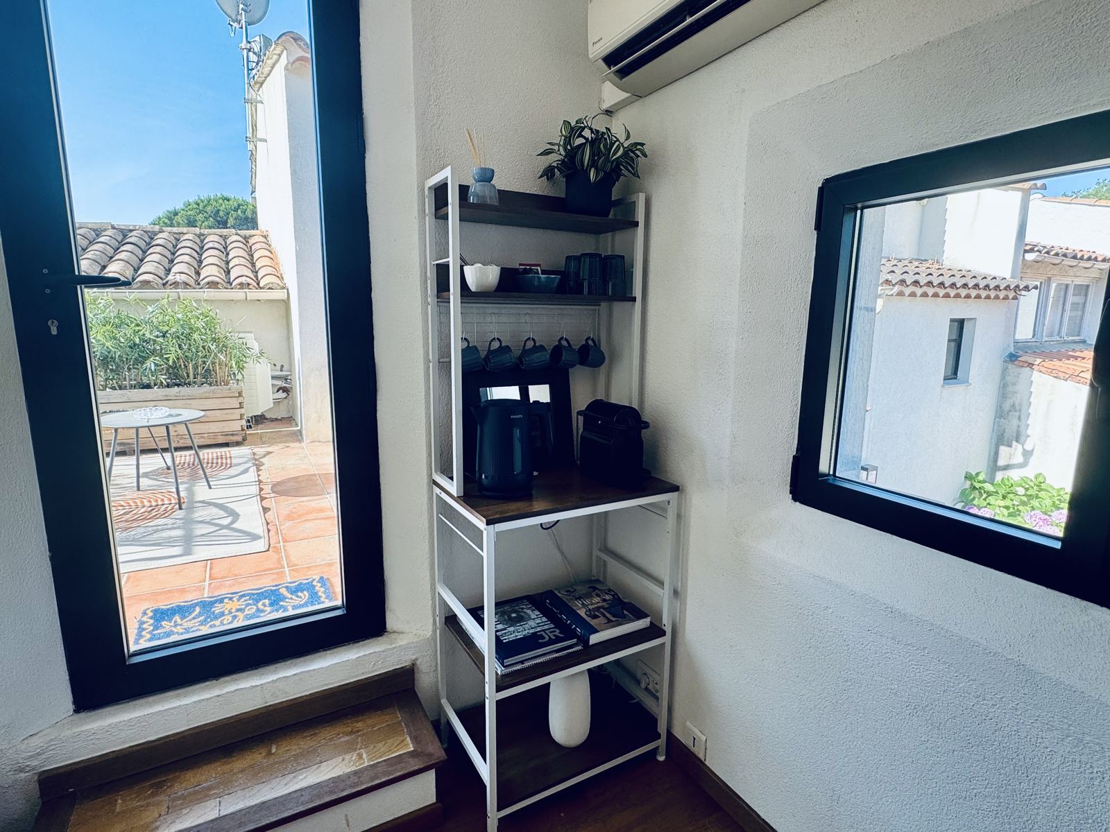 Chambre Mare – coin café